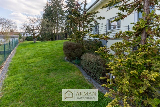 EG | Garten Ostansicht | B1