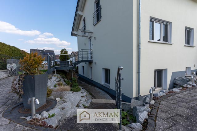 Blick auf separaten Eingang