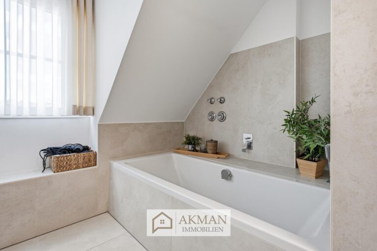 Hauptbad | Badewanne