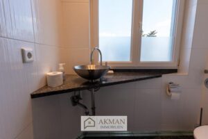 Waschbecken Damen